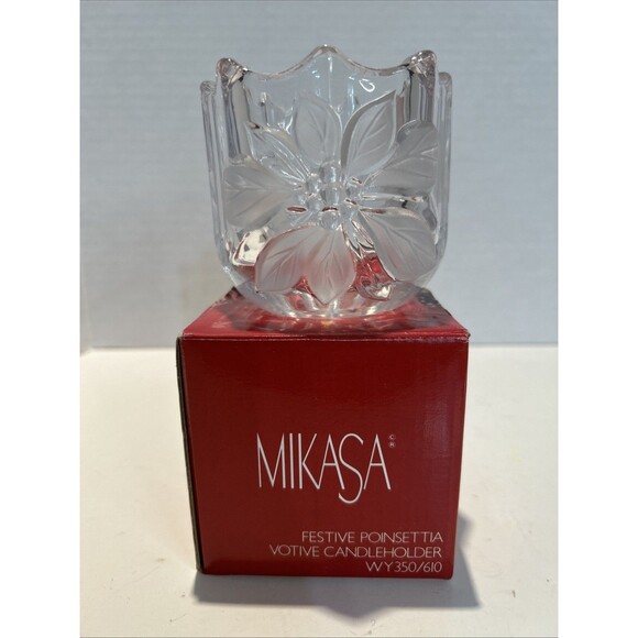 Mikasa Festive Poinsettia Votive Candleholder. New With Box - Picture 1 of 4